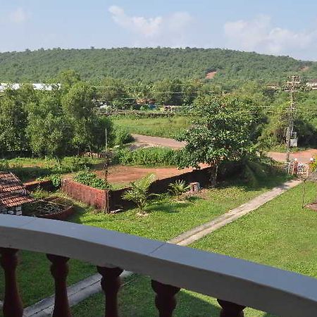 Oasis Beach Resort Гоа Экстерьер фото